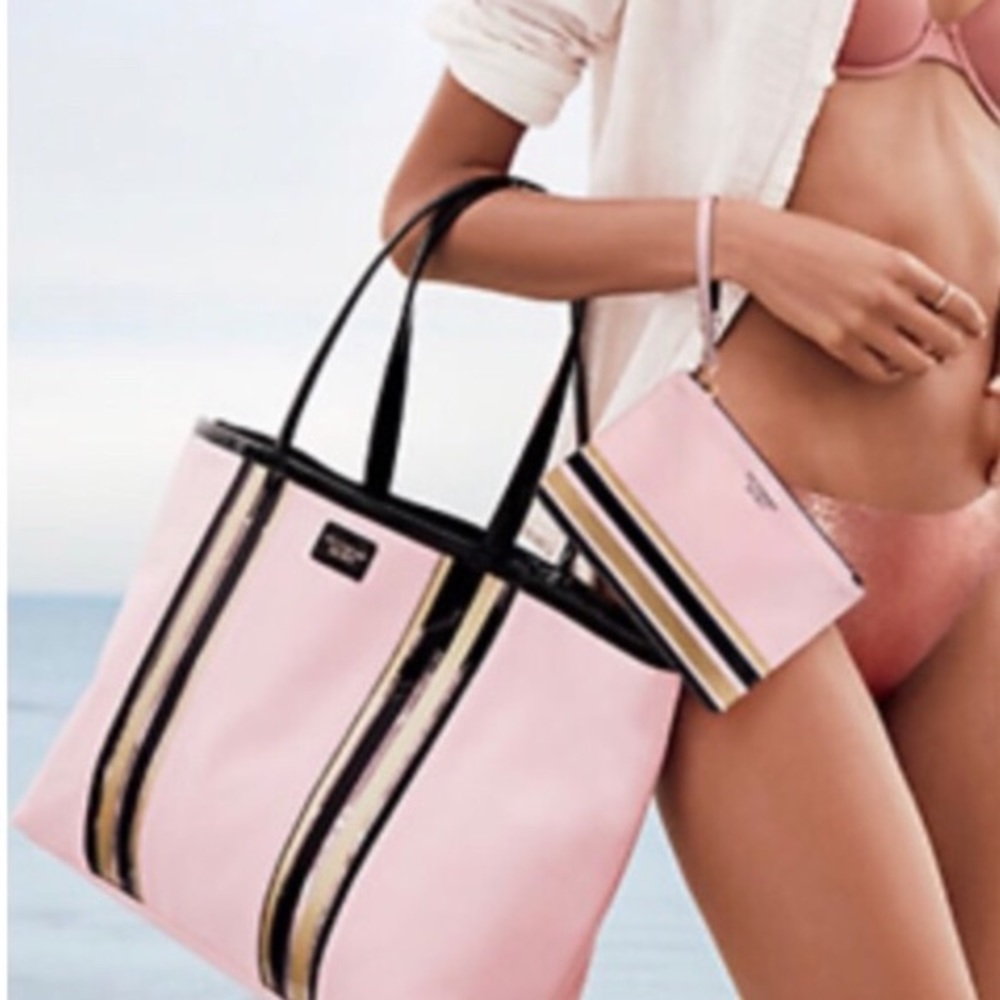 VS bag with wristlet